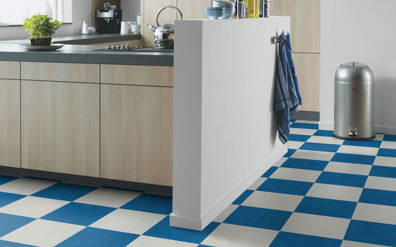 Мармолеум Forbo Marmoleum click Silver shadow 633860 фото в интерьере Мармолеум Forbo Marmoleum click Silver shadow 633860 фото в интерьере